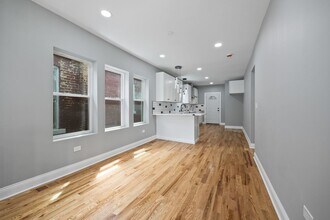 7010 S Prairie Ave in Chicago, IL - Building Photo - Building Photo