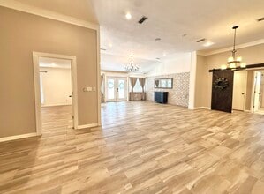 135 Country Club Rd in Brownsville, TX - Building Photo - Building Photo