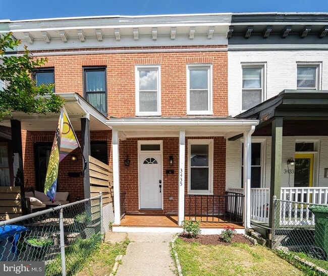 property at 3435 Hickory Ave