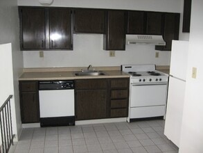 Park Avenue Apartments in West Mifflin, PA - Building Photo - Building Photo