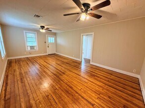 907 Mill St in Lake Charles, LA - Building Photo - Building Photo