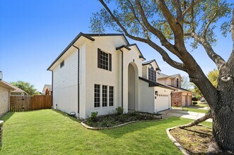 19251 Hopeview Ct in Katy, TX - Building Photo - Building Photo