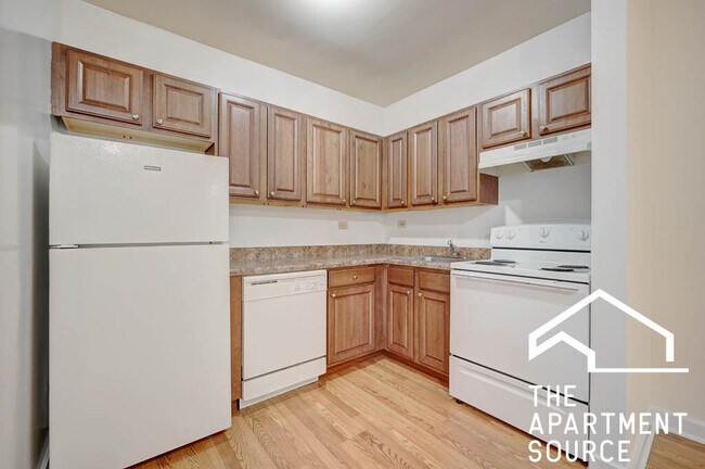 1858 N Humboldt Blvd, Unit 308 in Chicago, IL - Building Photo - Building Photo