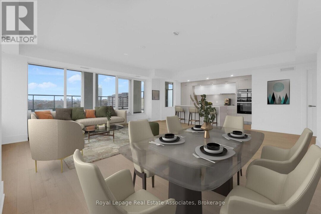 259 The Kingsway in Toronto, ON - Building Photo