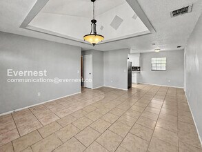 1649 Valeview Ct in Apopka, FL - Foto de edificio - Building Photo