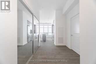 30-PH30 Upper Mall Wy in Vaughan, ON - Building Photo - Building Photo