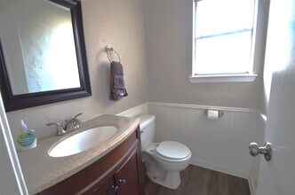 1902 Whitebriar Dr in Deer Park, TX - Building Photo - Building Photo