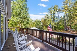 80 Pendleton Rd in Laconia, NH - Building Photo