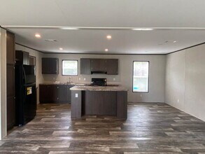 655 Mustang Dr in Stephenville, TX - Building Photo - Building Photo