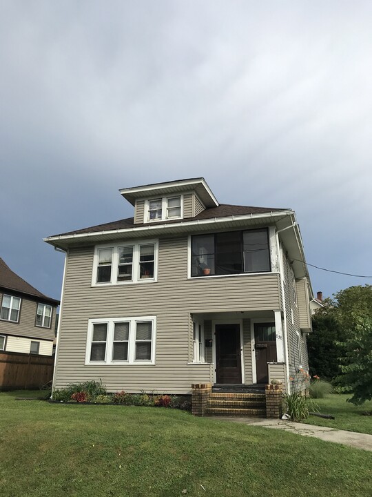 1 Beacon St, Unit upstairs apt in Binghamton, NY - Foto de edificio