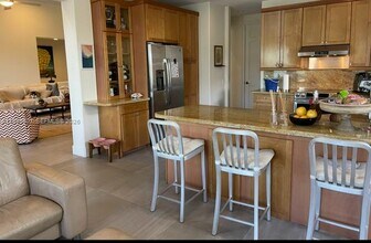 2716 Oakmont Ct in Weston, FL - Building Photo - Building Photo