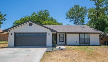 1007 End O Trail in Harker Heights, TX - Building Photo - Building Photo