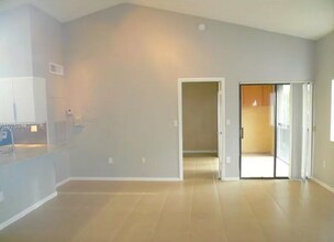 2445 SW 18th Terrace in Fort Lauderdale, FL - Building Photo - Building Photo