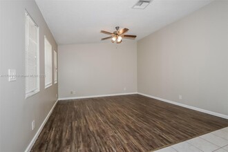 525 20th Ave N in Lake Worth Beach, FL - Building Photo - Building Photo