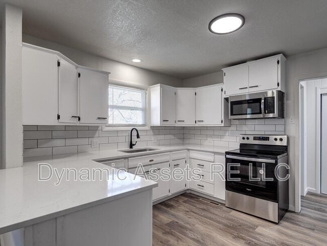 1902 N Joplin St in Pittsburg, KS - Building Photo - Building Photo