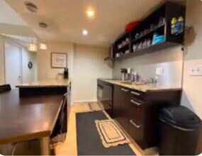 701 S Madison Ave, Unit 310 in Clearwater, FL - Building Photo - Building Photo