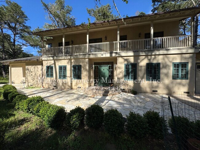 1 Wright Pl in Monterey, CA - Building Photo - Building Photo