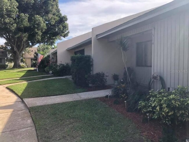 2600 Lucerne Park Rd in Winter Haven, FL - Building Photo - Building Photo