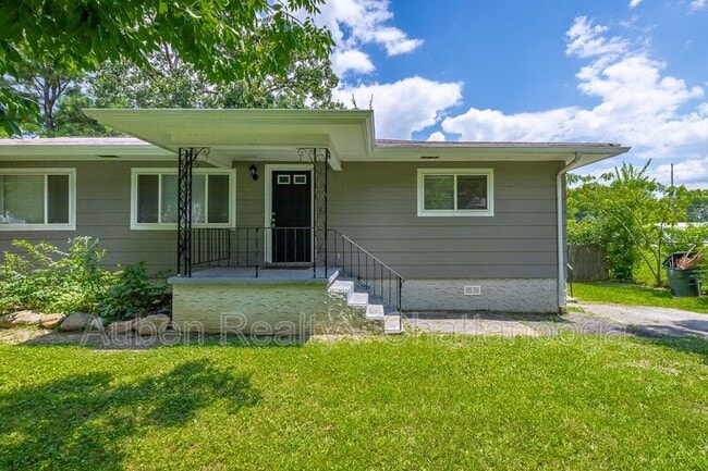 property at 2806 Silverdale Rd