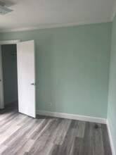 1221 Beacon Ave in San Mateo, CA - Building Photo - Building Photo