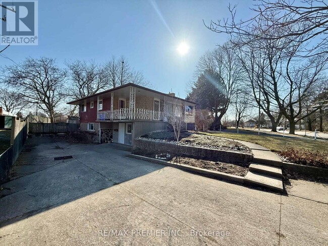 288 Scott St