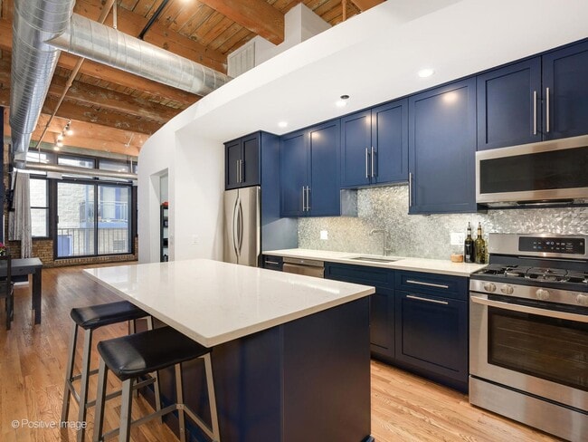 property at 2300 W Wabansia Ave