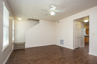 Harmony Oaks Apartments in New Orleans, LA - Building Photo - Interior Photo