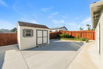 30 Graystone Dr in South San Francisco, CA - Building Photo - Building Photo