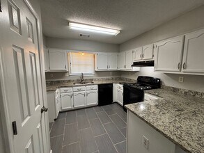 5803 Pecan Trce in Memphis, TN - Building Photo - Building Photo