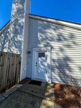 2639 Laurel Ln NW in Kennesaw, GA - Foto de edificio - Building Photo