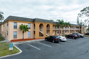 Highland Park in Clearwater, FL - Building Photo