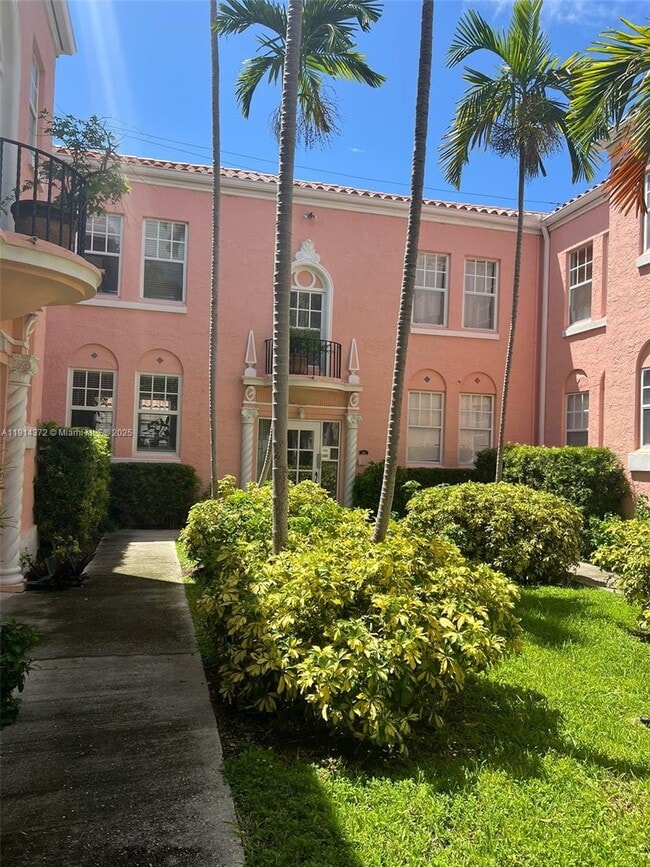 754 Meridian Ave in Miami Beach, FL - Building Photo - Building Photo