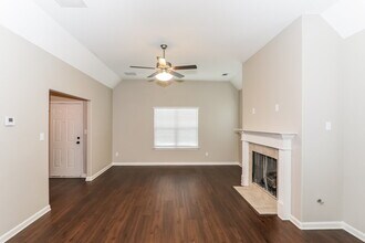 6164 Humphreys Dr in Olive Branch, MS - Building Photo - Building Photo