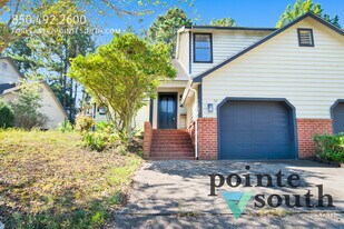 52 Lake Shore Dr in Daphne, AL - Building Photo