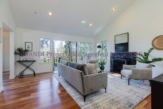 25 Fir Ave in Woodacre, CA - Building Photo - Building Photo