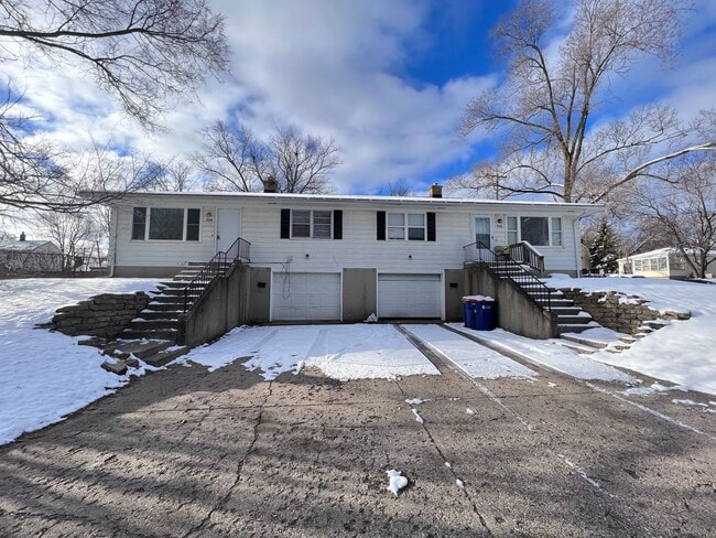 property at 704 Dickinson St SE