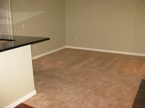 16724 Juanita Dr NE in Kenmore, WA - Building Photo - Building Photo