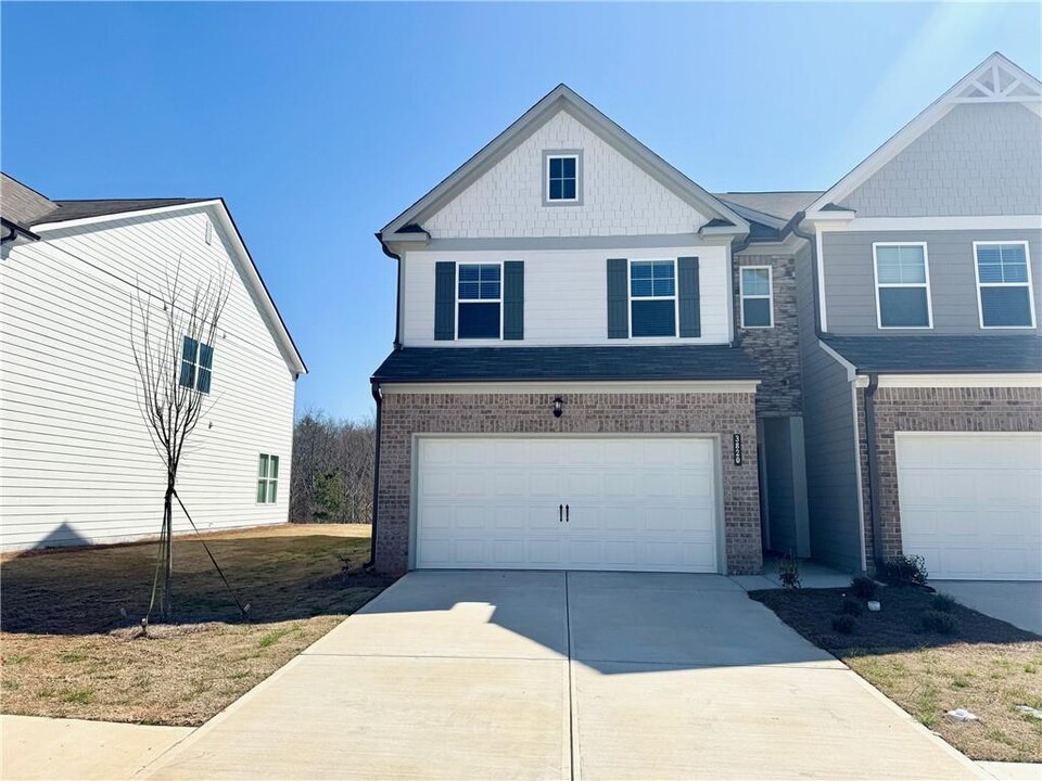 3820 Billabong Trl in Gainesville, GA - Building Photo