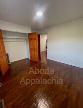 187 Poplar St in Pikeville, KY - Building Photo - Building Photo
