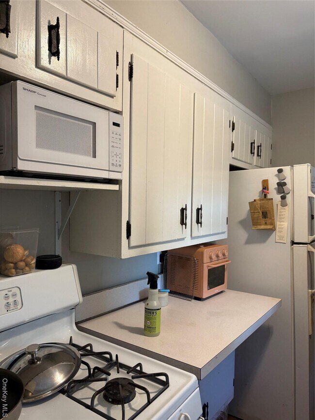 16 Livingston Ave in Dobbs Ferry, NY - Building Photo - Building Photo