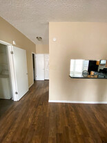 12400 Brookglade Cir in Houston, TX - Building Photo - Building Photo