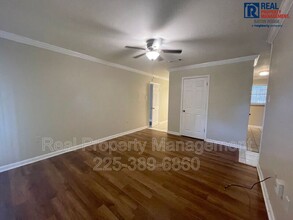 6706 Oak Park Dr in Baton Rouge, LA - Building Photo - Building Photo