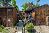 2157 Arnold Way in Alpine, CA - Building Photo - Building Photo