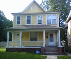 1817 N Superior St in Toledo, OH - Building Photo