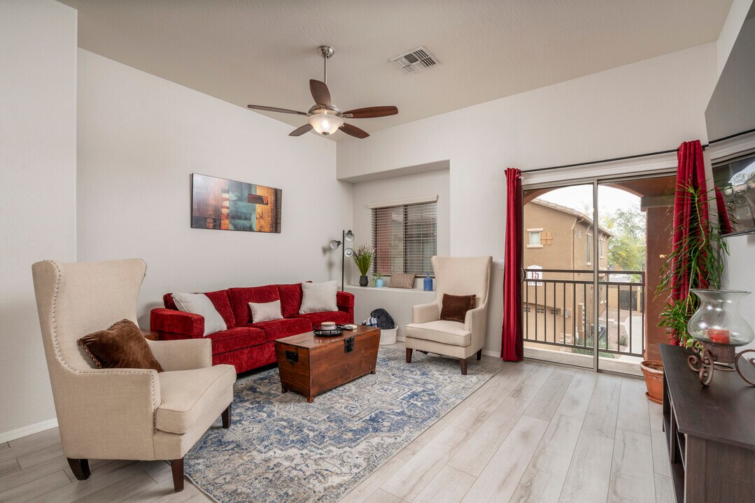 2550 E Deer Valley Dr in Phoenix, AZ - Building Photo