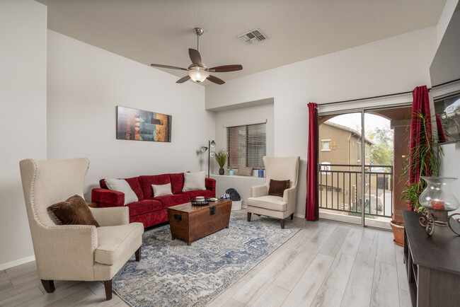 property at 2550 E Deer Valley Dr