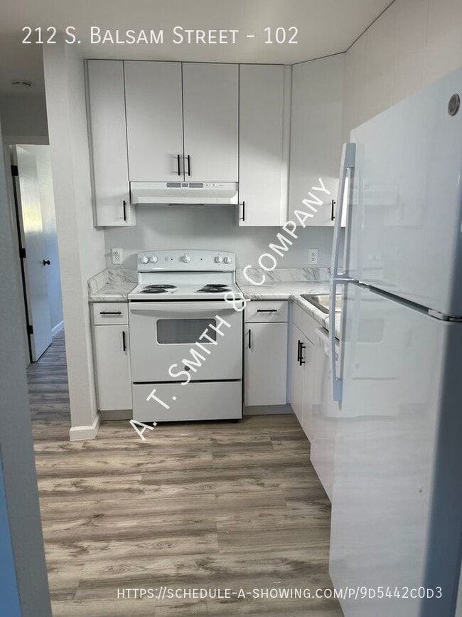 property at 212 S Balsam St