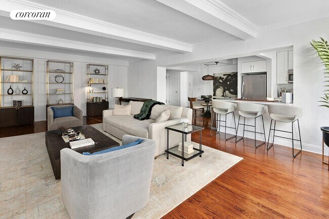 350 W 57th St in New York, NY - Building Photo - Building Photo