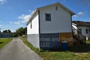 1060 E Wabash St in Bartow, FL - Building Photo