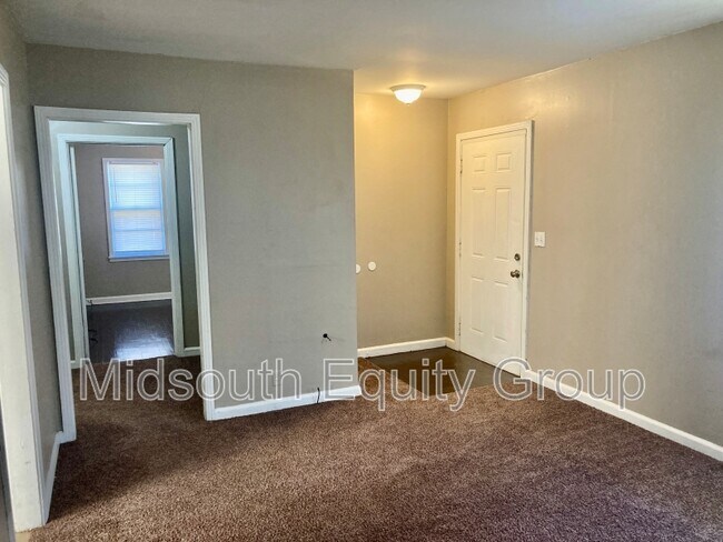 808 S Lexington St in Trenton, TN - Building Photo - Building Photo